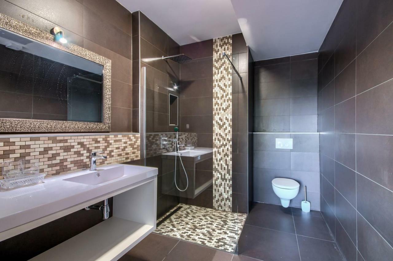 Rooms K&T Sea Side Luxury Pula Exterior photo