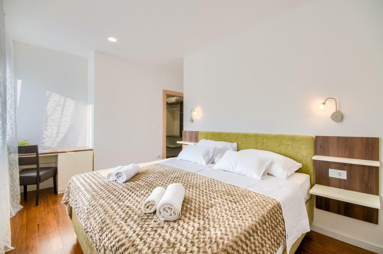 Rooms K&T Sea Side Luxury Pula Exterior photo
